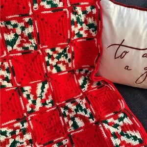Christmas Crochet Grandma Square Big Throw Blanket gorgeous- no wear